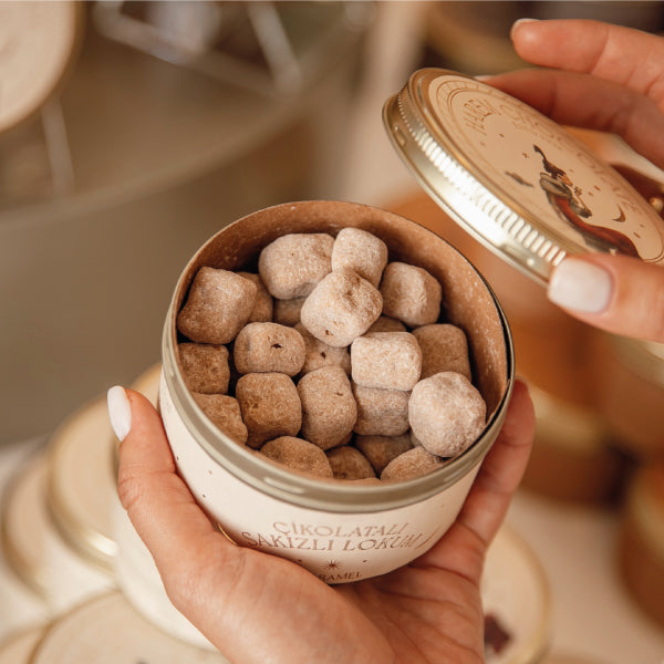 Crepe Chocolate | Milky in Starry Metal Box | Harem Chocolate